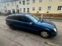 Gebraucht Mercedes C220 Avantgarde 150 PS (110 kW) 2004 Blau Kombi