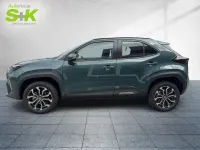Neu Toyota Yaris Cross 131 PS (96 kW) 2026 Ever rest green metallic SUV
