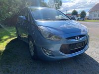Gebraucht Hyundai ix20 Trend 125 PS (91 kW) 2014 Blau Kleinwagen