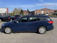 Gebraucht Ford Focus Trend 120 PS (88 kW) 2018 Blazerblau Kombi