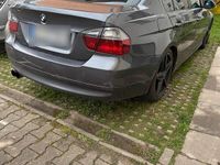 Gebraucht BMW 325 218 PS (160 kW) 2005 Grau Limousine