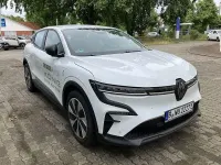 Gebraucht Renault Megane E-Tech Evolution 96 kW (131 PS) 2023 Weiß Limousine