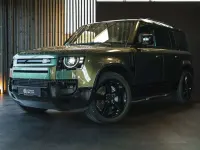 Neu Land Rover Defender HSE Dynamic 349 PS (256 kW) 2026 Woolstone green SUV
