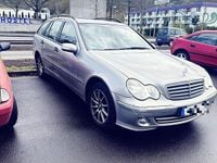 Gebraucht Mercedes C200 120 PS (88 kW) 2004 Gelb Kombi