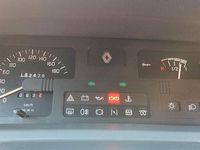 Gebraucht Renault Clio 54 PS (39 kW) 1991 Rot Limousine