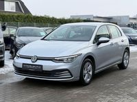 Gebraucht VW Golf Life 116 PS (85 kW) 2023 Silber Limousine