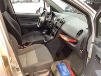 Gebraucht Opel Agila 65 PS (47 kW) 2011 Silber Kleinwagen
