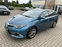 Gebraucht Toyota Auris Executive 116 PS (85 kW) 2017 Blau Kombi