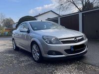 Gebraucht Opel Astra Cabriolet Edition 140 PS (102 kW) 2009 Grau Cabrio