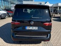 Second-hand VW Multivan Style 150 CP (110 kW) 2023 Negru Monovolum