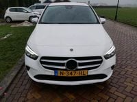 Gebraucht Mercedes B200 150 PS (110 kW) 2021 Weiß Van / Kleinbus