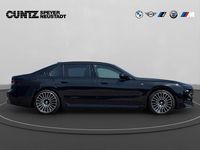 Gebraucht BMW 740 M Sport 286 PS (210 kW) 2024 Saphirschwarz metallic Limousine