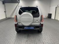 Gebraucht Lada niva 80 PS (58 kW) 2021 Silber (silbermet.) SUV