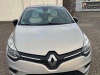 Gebraucht Renault Clio IV Initiale Paris 118 PS (86 kW) 2017 Beige Kleinwagen