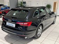 Gebraucht Audi A4 150 PS (110 kW) 2021 Mythosschwarz (metallic) Kombi