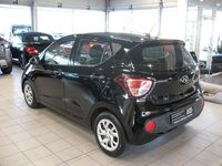 Gebraucht Hyundai i10 Classic 67 PS (49 kW) 2017 Schwarz Kleinwagen