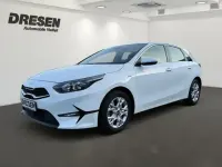 Używany Kia Ceed Vision 140 KM (102 kW) 2025 Biały Hatchback