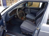 Gebraucht Mercedes 190 121 PS (88 kW) 1993 Blau Limousine