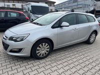Gebraucht Opel Astra Edition 110 PS (80 kW) 2012 Silber Kombi