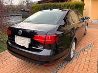 Gebraucht VW Jetta Highline 110 PS (80 kW) 2016 Schwarz Limousine