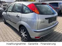 Używany Ford Focus 101 KM (74 kW) 2004 Szary Sedan/Limuzyna