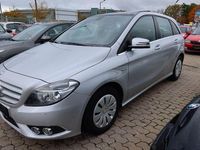 Gebraucht Mercedes B180 122 PS (89 kW) 2012 Silber Van / Kleinbus