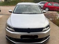 Gebraucht VW Jetta 105 PS (77 kW) 2012 Silber Limousine