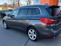 Gebraucht BMW 218 150 PS (110 kW) 2017 Mineralgrau metallic Van / Kleinbus