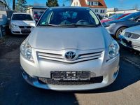 Gebraucht Toyota Auris Edition 99 PS (72 kW) 2011 Silber Kleinwagen