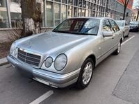 Gebraucht Mercedes E280 204 PS (150 kW) 1997 Silber Limousine