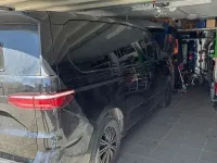 Second-hand VW Multivan Life 150 CP (110 kW) 2023 Negru Monovolum