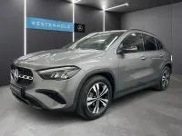 Neu Mercedes GLA200 Night 163 PS (119 kW) 2026 Grau SUV