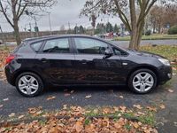 Gebraucht Opel Astra Edition 101 PS (74 kW) 2010 Schwarz Limousine