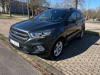 Gebraucht Ford Kuga ST-Line 150 PS (110 kW) 2018 Grün SUV