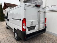 Gebraucht Peugeot Boxer Premium 120 PS (88 kW) 2022 Weiß Van