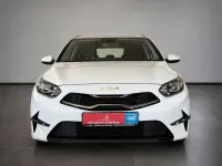 Gebraucht Kia Ceed Sportswagon Vision 136 PS (100 kW) 2023 (wd) cararraweiss Kombi