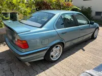 Gebraucht BMW 320 150 PS (110 kW) 1997 Grün Limousine