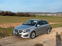 Gebraucht Mercedes B220 184 PS (135 kW) 2018 Silber Van / Kleinbus