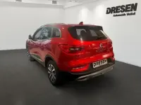 Gebraucht Renault Kadjar Intens 140 PS (102 kW) 2021 Rot SUV