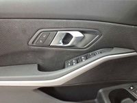 Gebraucht BMW 330e Advantage 184 PS (135 kW) 2021 Mineralgrau metallic Kombi