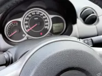 Gebraucht Mazda 2 84 PS (61 kW) 2011 Rot Kleinwagen