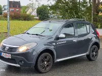 Gebraucht Dacia Sandero Stepway 84 PS (61 kW) 2012 Grau SUV