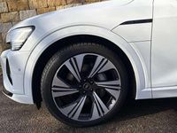 Gebraucht Audi Q8 e-tron Advanced 250 kW (340 PS) 2023 Weiß SUV
