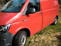 Gebraucht VW Transporter 102 PS (75 kW) 2018 Rot Van
