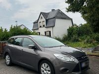 Gebraucht Ford Focus 100 PS (73 kW) 2013 Braun Kombi