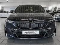 Gebraucht BMW 550e M Sport 489 PS (359 kW) 2026 Schwarz Kombi