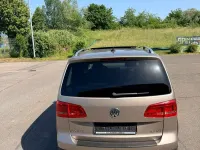 Używany VW Touran Cross Edition 140 KM (102 kW) 2012 Złoty Minivan