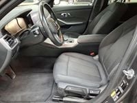 Gebraucht BMW 330e Advantage 184 PS (135 kW) 2020 Mineralgrau metallic Kombi