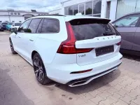 Gebraucht Volvo V60 R-Design 341 PS (250 kW) 2021 Ice white Kombi