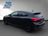 Gebraucht Ford Focus ST-Line 151 PS (111 kW) 2022 Schwarz Limousine